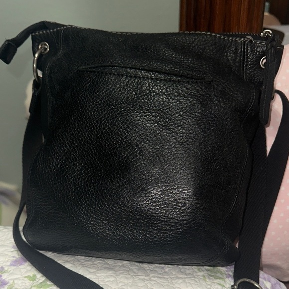 The SAk Black Leather Crossbody Bag - Picture 7 of 11